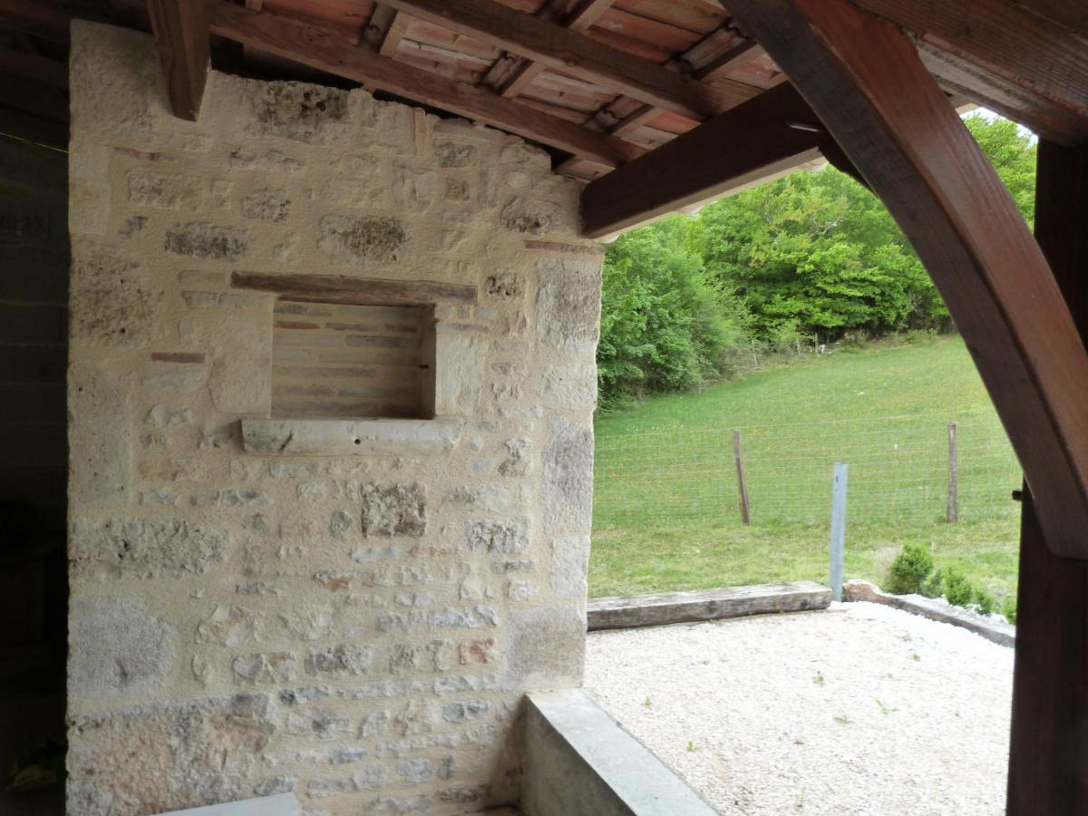 Gite Avec Piscine Proche De St Cirq Lapopie Berganty Exterior photo